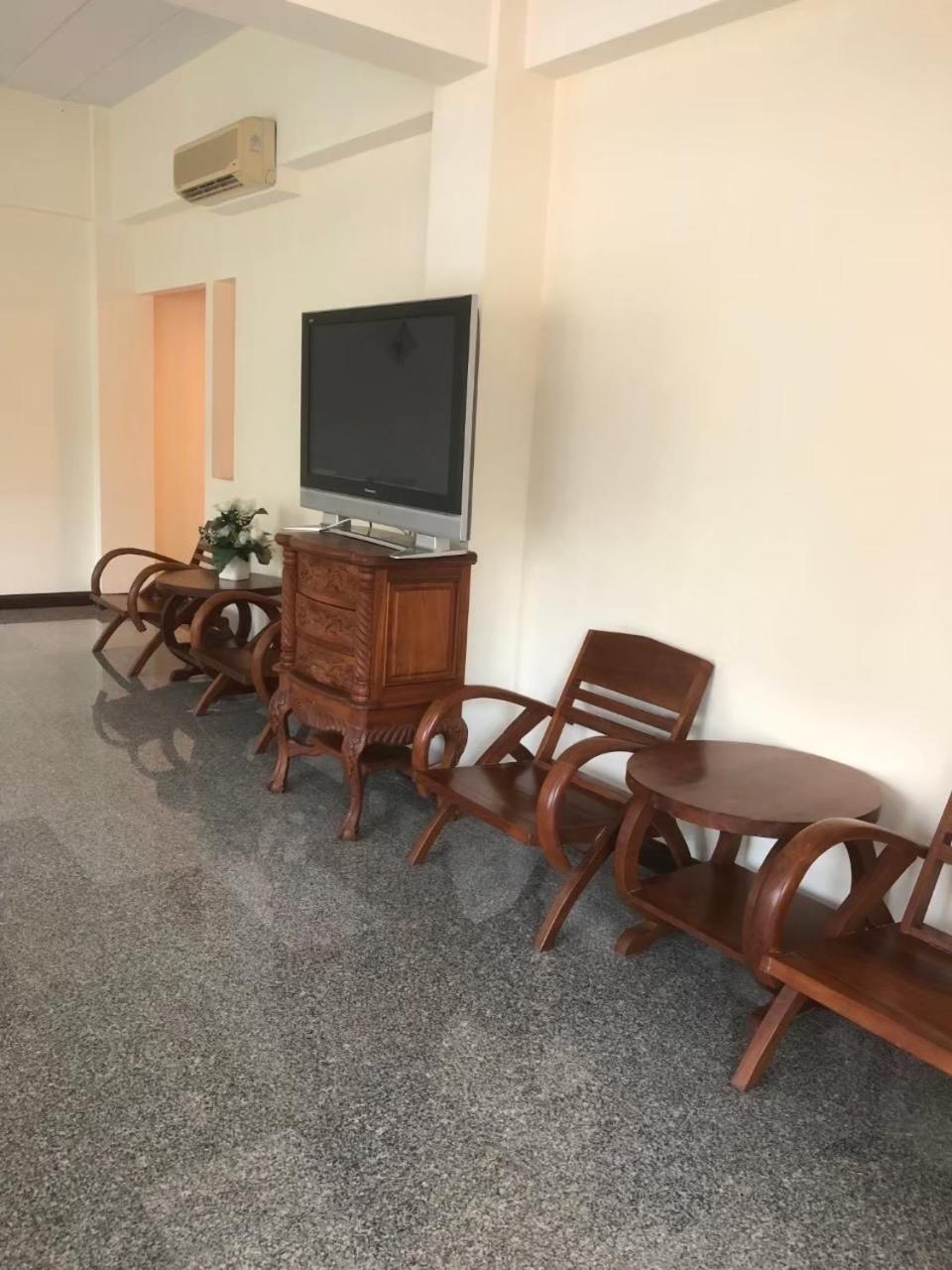Tak Andaman Resort & Hotel Стая снимка