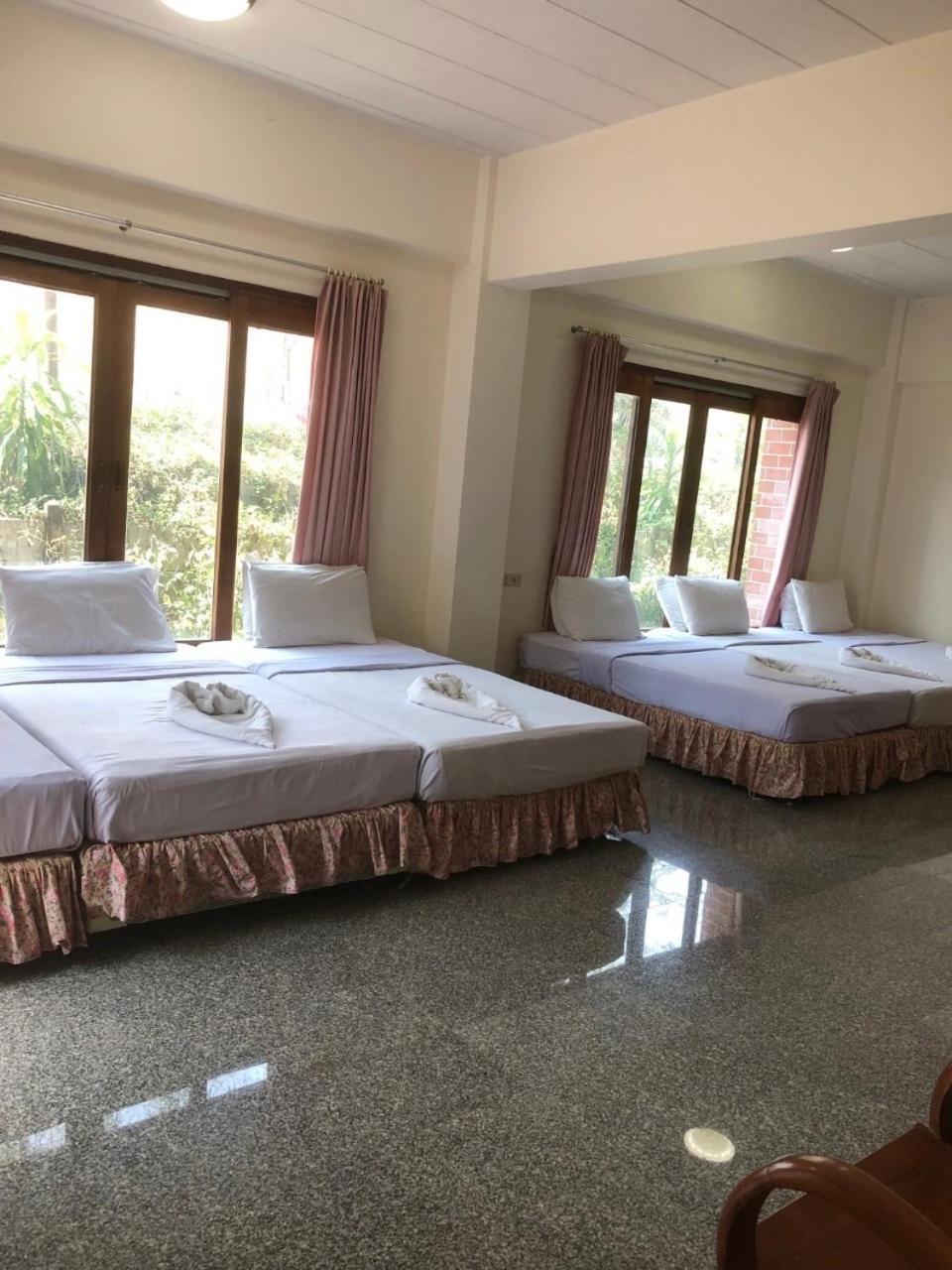 Tak Andaman Resort & Hotel Екстериор снимка